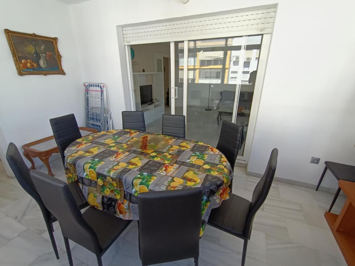 Suites Center Recinto Ferial Fuengirola Exterior photo